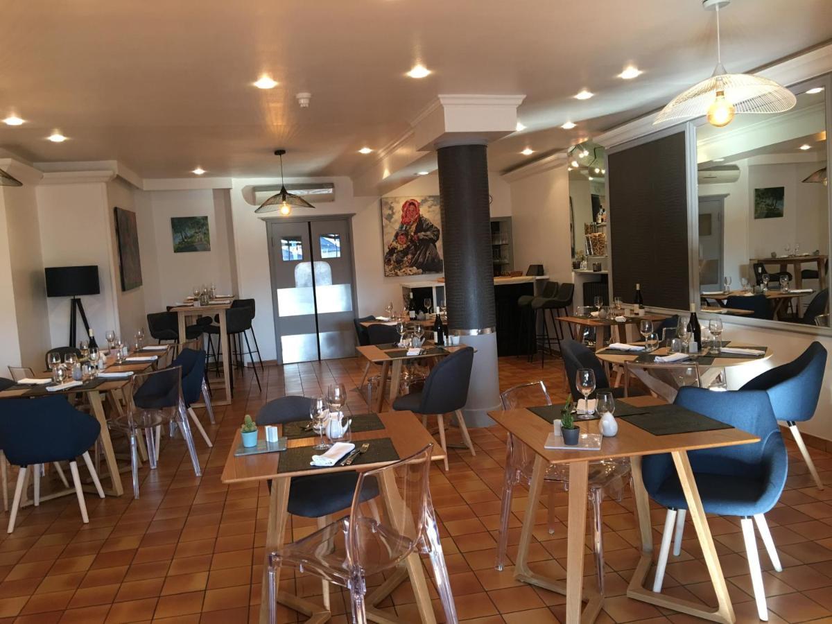A La Maison Hotel Restaurant Lacaune Eksteriør bilde